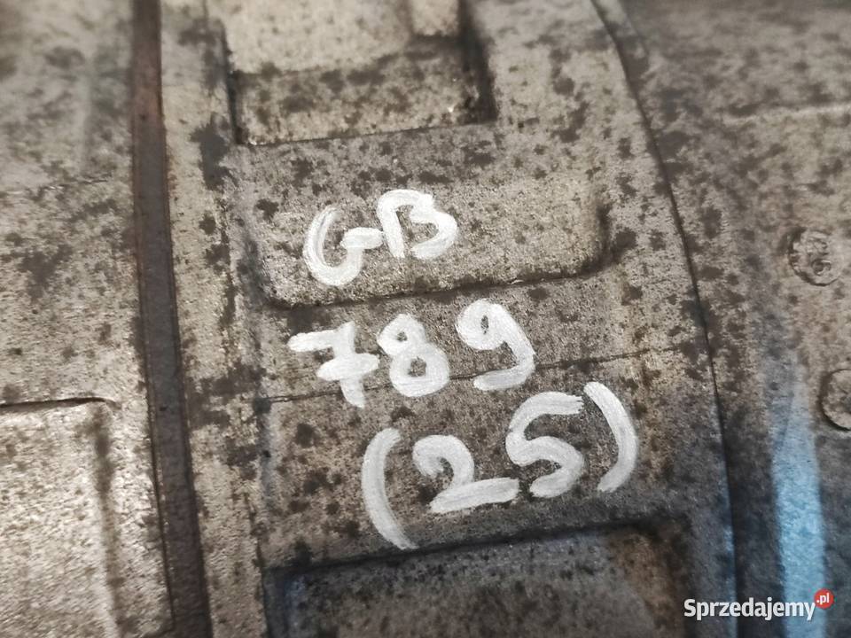 EOS GOLF PASSAT 07r 20 B BVY 150 sprężarka Kielce