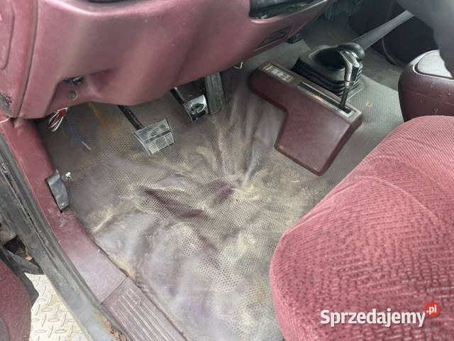 CHEVROLET Silverado 4WD 1995 r syndyka Warszawa