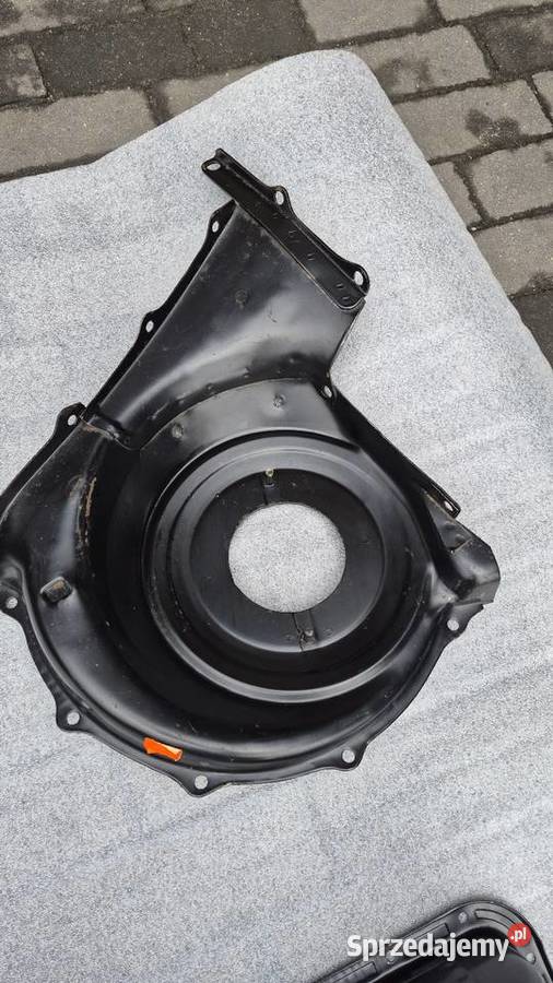 Fiat 126p nowe osłony silnika obudowy termostat osobowe Osłony silnika sprzedam