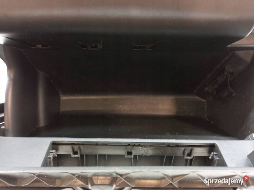 SCHOWEK PRAWY PASAŻERA DESKI EU 566857097S Skoda sprzedam