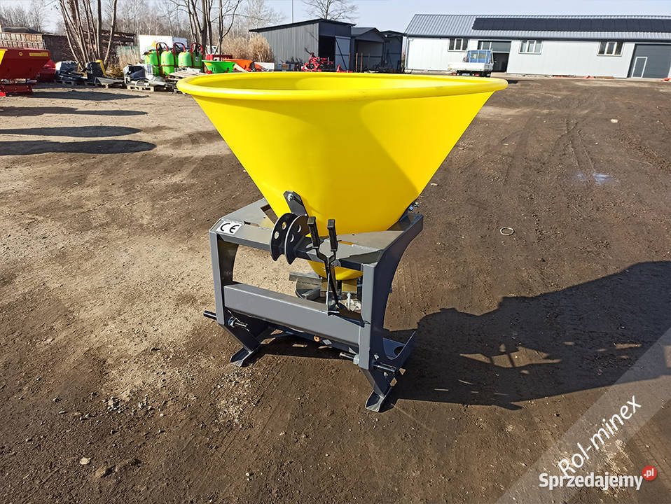 Nowy Rozsiewacz do nawozów nawozu Lejek 1 nieuszkodzony Maszyny rolnicze Łęczna