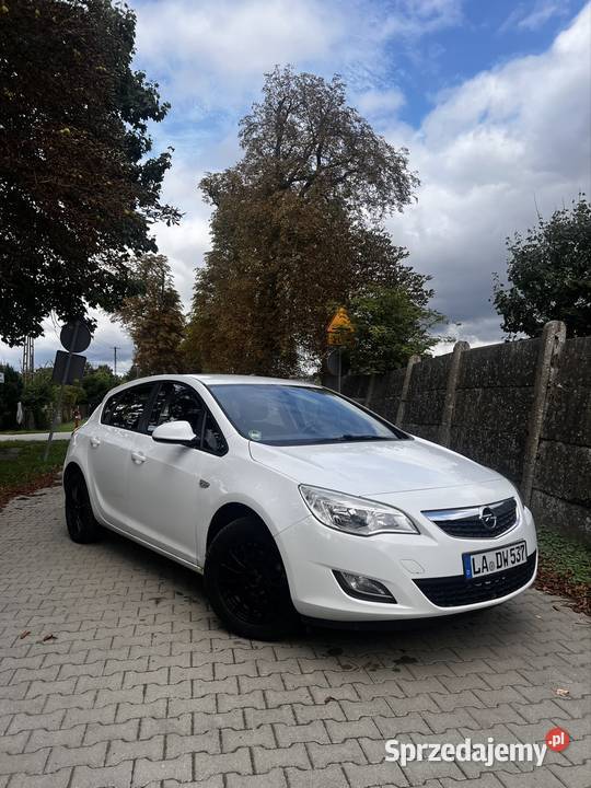 Opel Astra J 14 Benzyna Klima