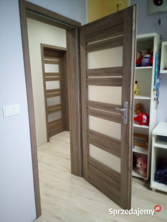 DRZWI Z MASKOWANIEM STAREJ FUTRYNY BEZ WYRYWANIA Ropczyce