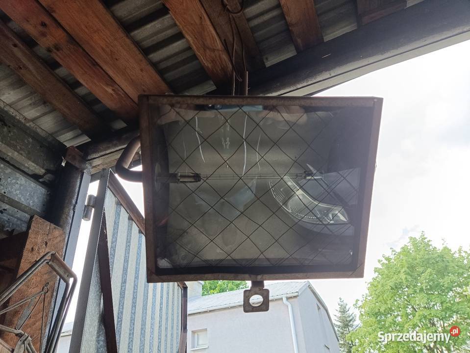 Lampa halogenowa duża Lampy wiszące łódzkie Łódź sprzedam