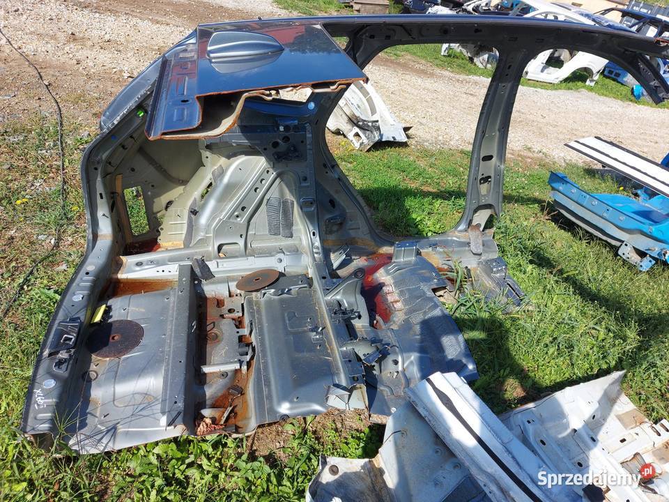 VOLVO XC60 II Błotnik ćwiartka słupek próg dach