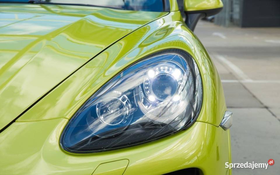 Porsche Cayenne GTS 48 V8 420 Peridot Green SUV Kutno