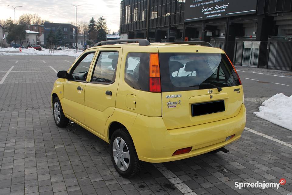 Suzuki Ignis 4x4 13 Benzyna Elektryczne szyby i Rok produkcji 2004 Nowy Sącz sprzedam