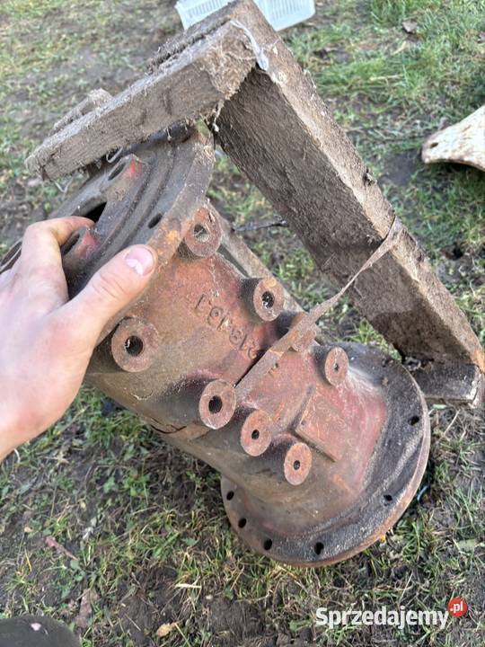 Pochwa lewa Ursus 330 Ciągniki mazowieckie Przybyszewo