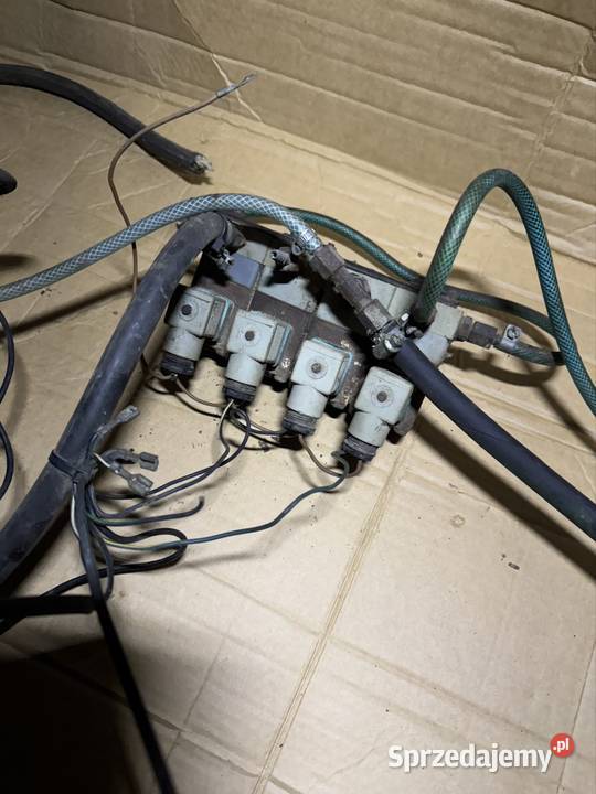 Elektrozawory blok zaworów Fortschritt 323 303 Wieluń