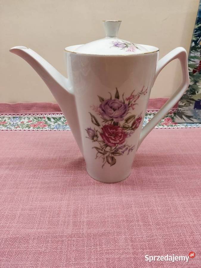 Dzbanek porcelanowy Chodzież z kwiatowym motywem Głuchołazy