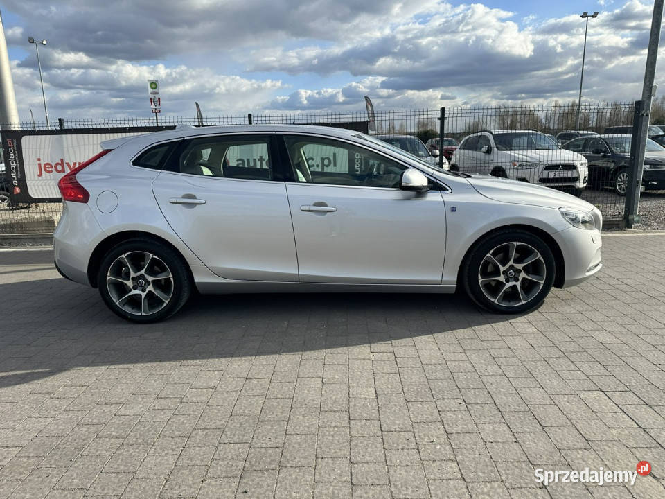 Volvo V40 II 2012 Motoryzacja mazowieckie Lipówki