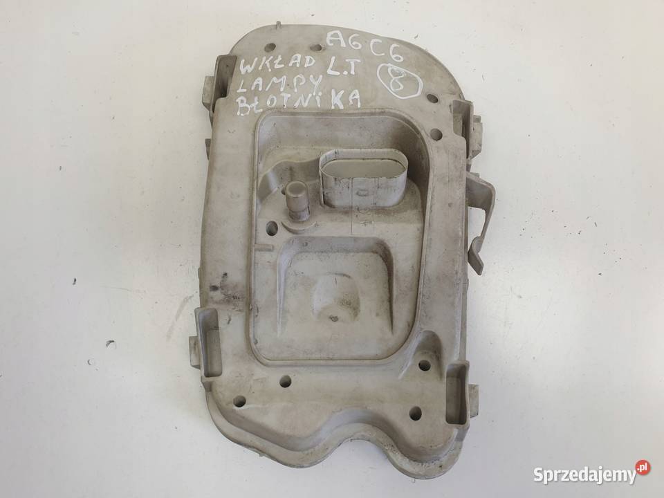Audi A6 C6 sedan LEWY WKŁAD TYLNEJ LAMPY w Janów sprzedam