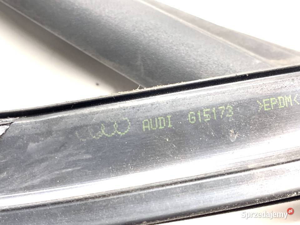 USZCZELKA DRZWI TYŁ PRAWY AUDI Q8 SUV