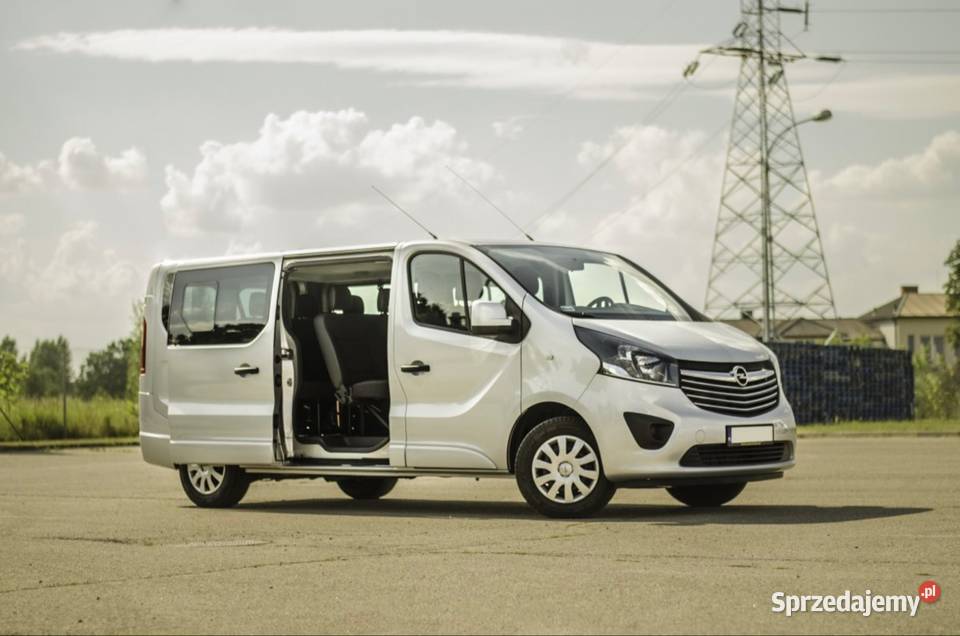 Opel Vivaro Renault Trafic 9 osobowy tourer Białystok