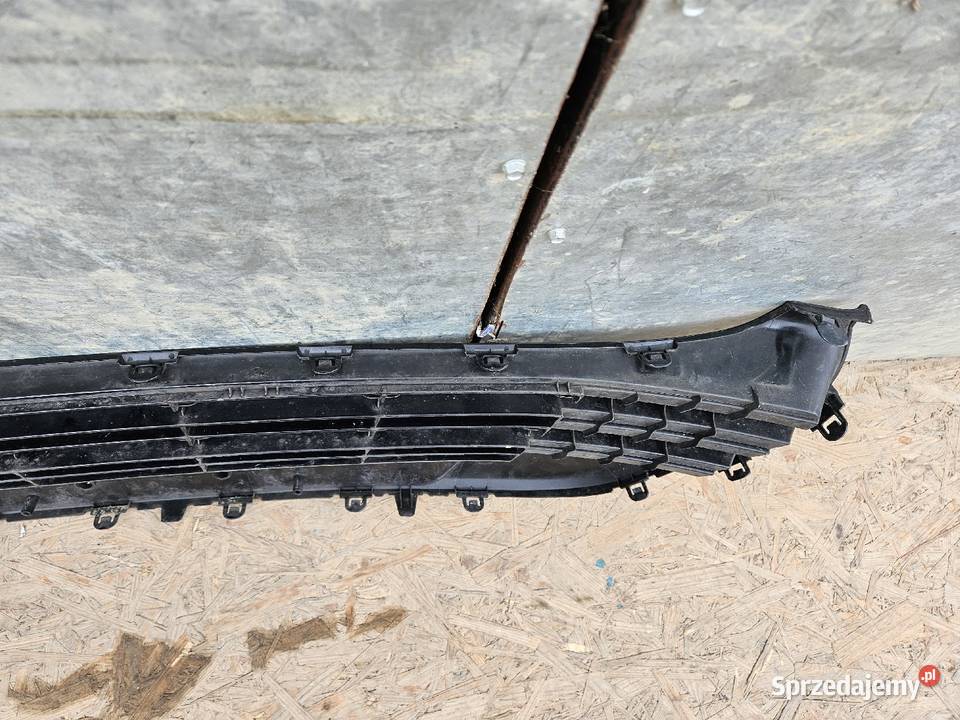 TOYOTA VERSO LIFT 13 KRATKA ZDERZAKA PRZÓD