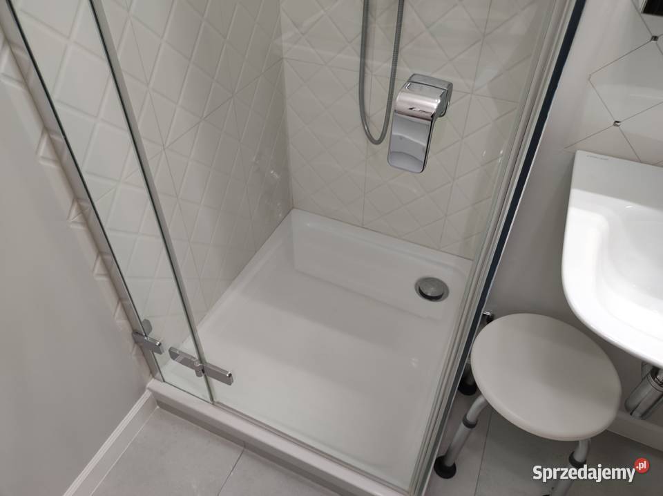 Montaż i naprawa kabin prysznicowych paneli Pozostałe