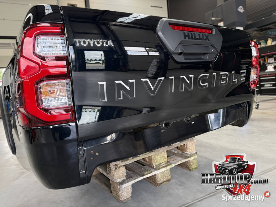 Paka Toyota Hilux 2015 Skrzynia Ładunkowa sprzedam