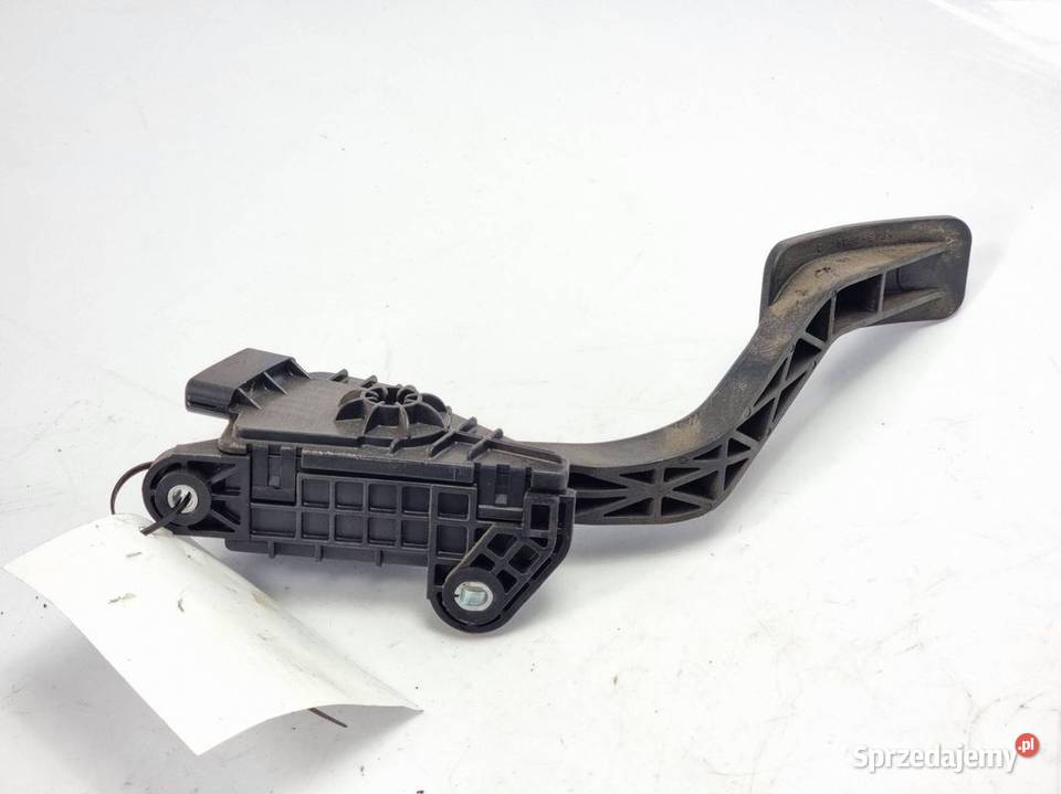 PEDAŁ MAZDA 6 1988003400