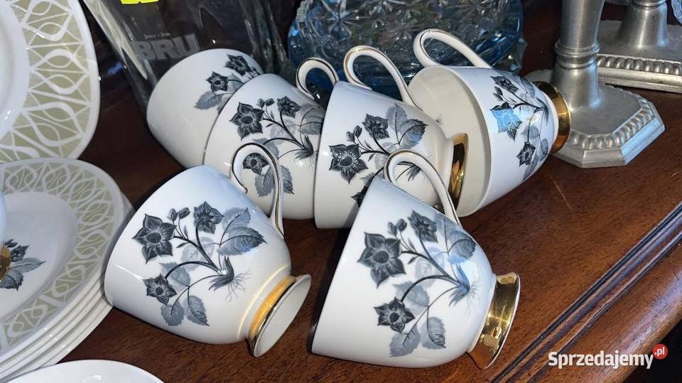 Serwis Wild Strawberry Z manufaktury Tuscan Made Porcelana i szkło pomorskie Gdańsk