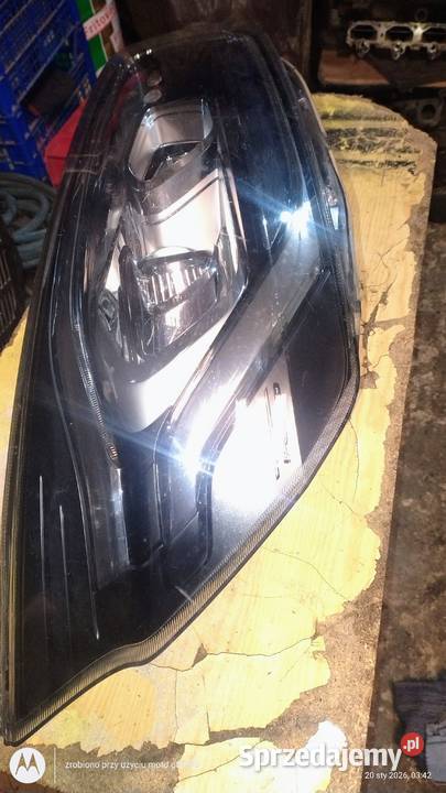 Reflektor lampa prawy przód Ford Transit custom prawe Lubin