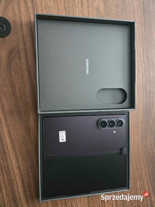 Samsung Z Fold 8 Ultra 12512 GB Radom
