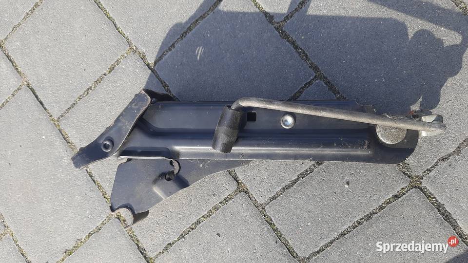 Oryginalny Lewarek podnośnik Volvo 8679369 made Ostrowiec Świętokrzyski