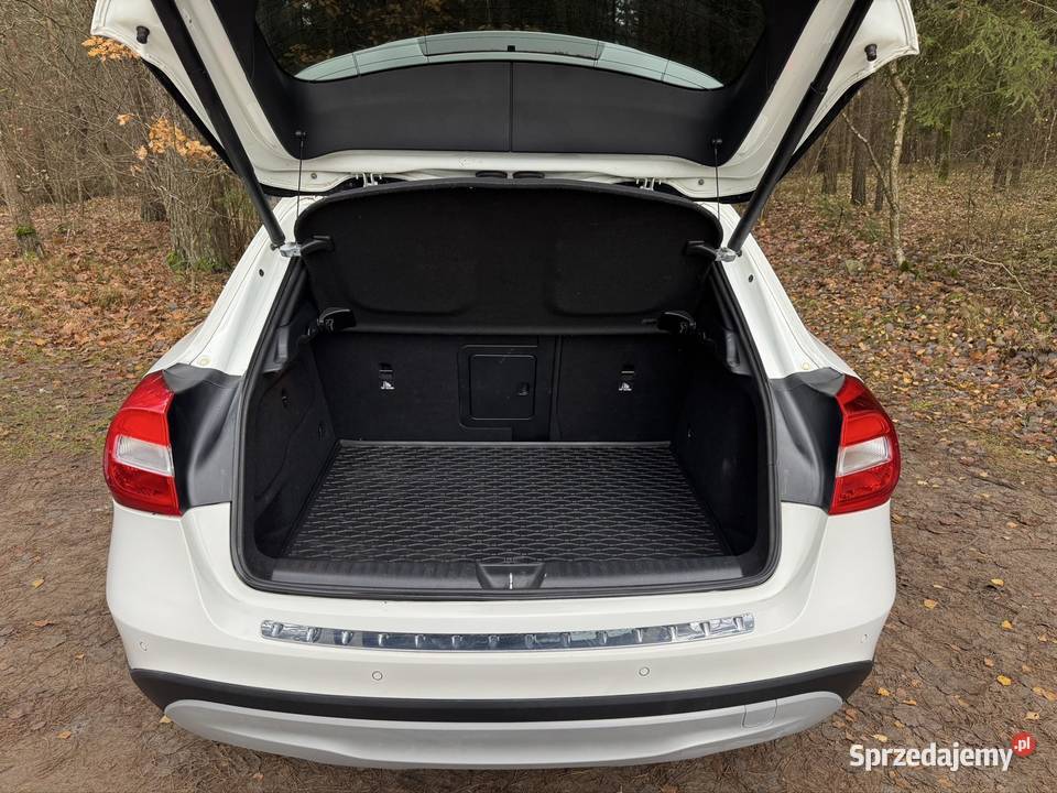 Mercedes GLA serwisowany bezwypadkowy nieuszkodzony