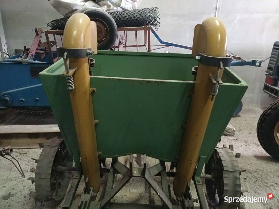 Sadzarka do ziemniaków Siewniki i sadzarki Szydłów