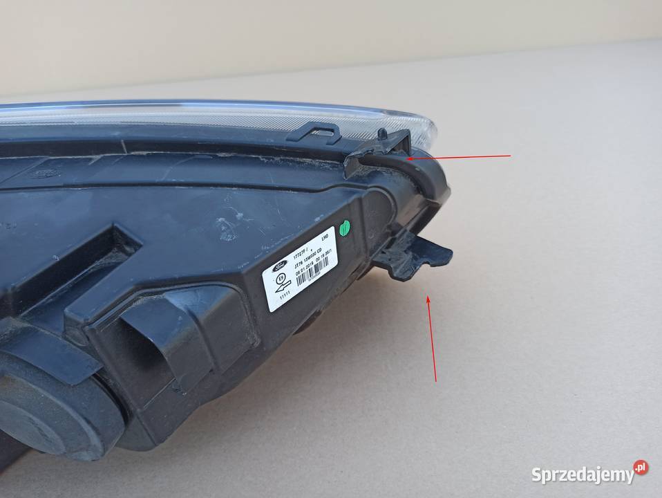 FORD TRANSIT COURIER REFLEKTOR LEWY LAMPA LEWA Trzciel