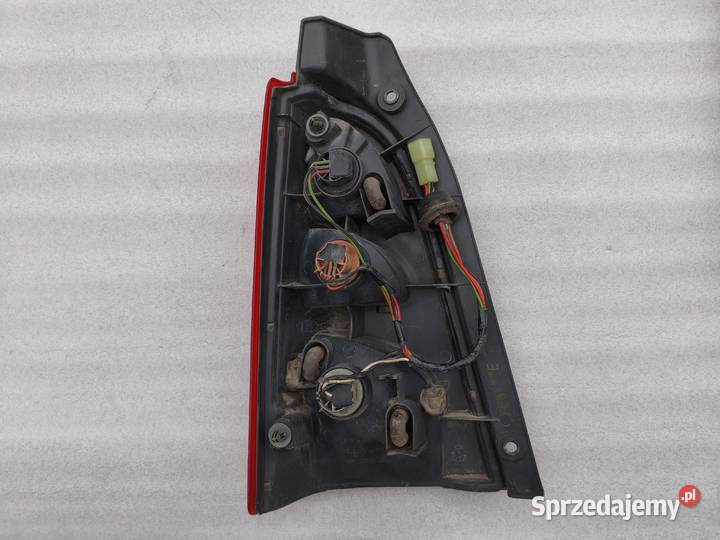 Lampa Prawy Tył Tylna Prawa Suzuki Wagon R Lift osobowe