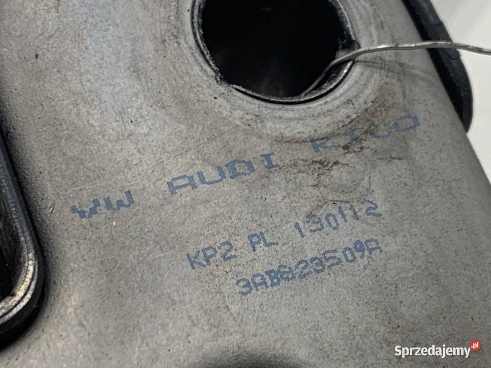 ZAMEK MASKI PRZÓD VW CC B7 SportowyCoupe osobowe podkarpackie