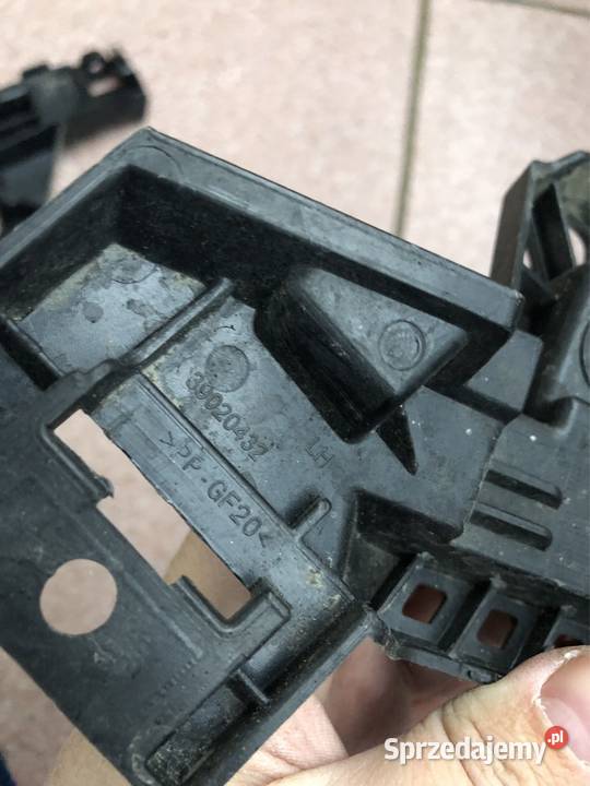 39020432 OPEL ASTRA K V 15 ŚLIZG ZDERZAKA LEWY śląskie Kozy