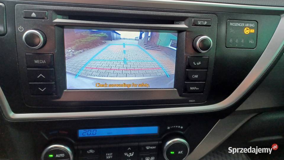 Toyota Auris 16 krajowy pierwszy właściciel Mleczków