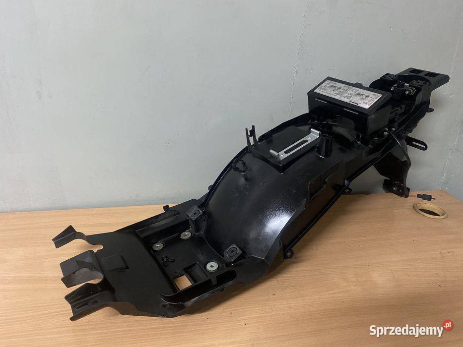 Kawasaki GTR 1400 Wypełnienie Ogon Zadupek Poznań