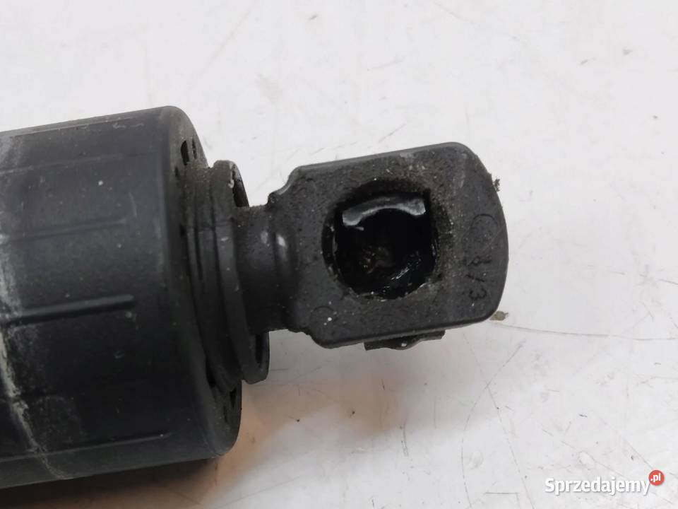 SIŁOWNIK KLAPY BAGAŻNIKA TYŁ HB 3P3827851A Skoda