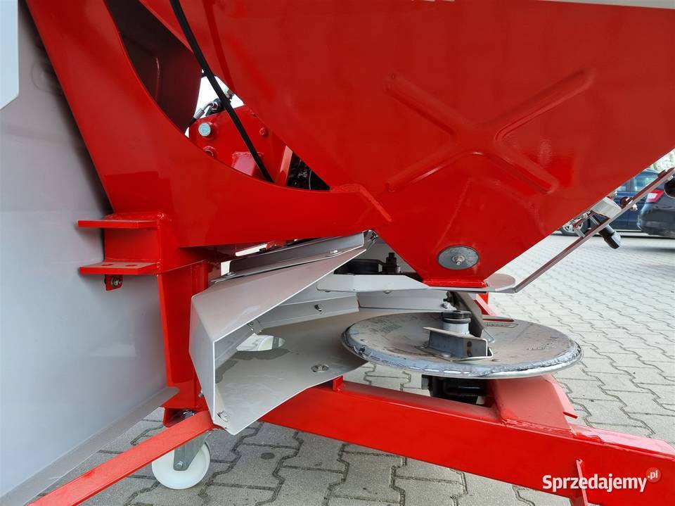 Rozsiewacz nawozu 1200l tarcze inox niezależne