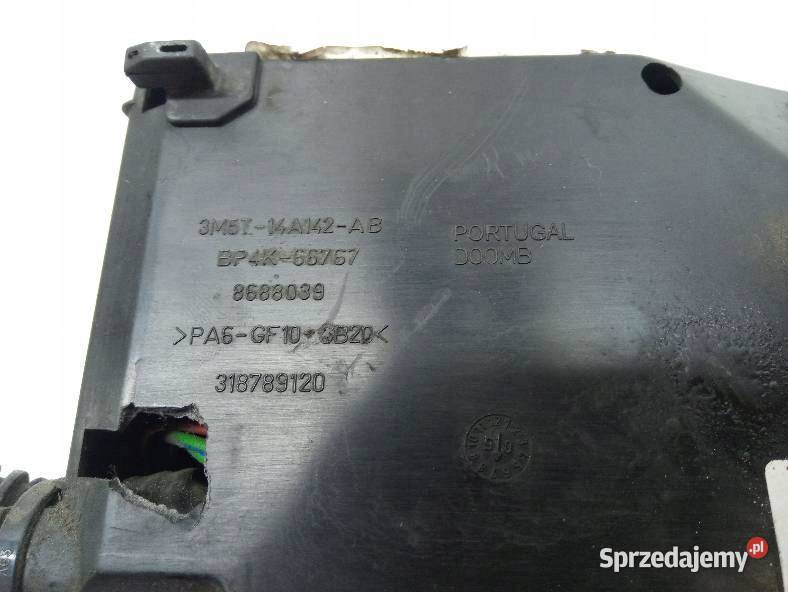 SKRZYNKA BEZPIECZNIKÓW 3M5T14A142AB Ford Focus sprzedam
