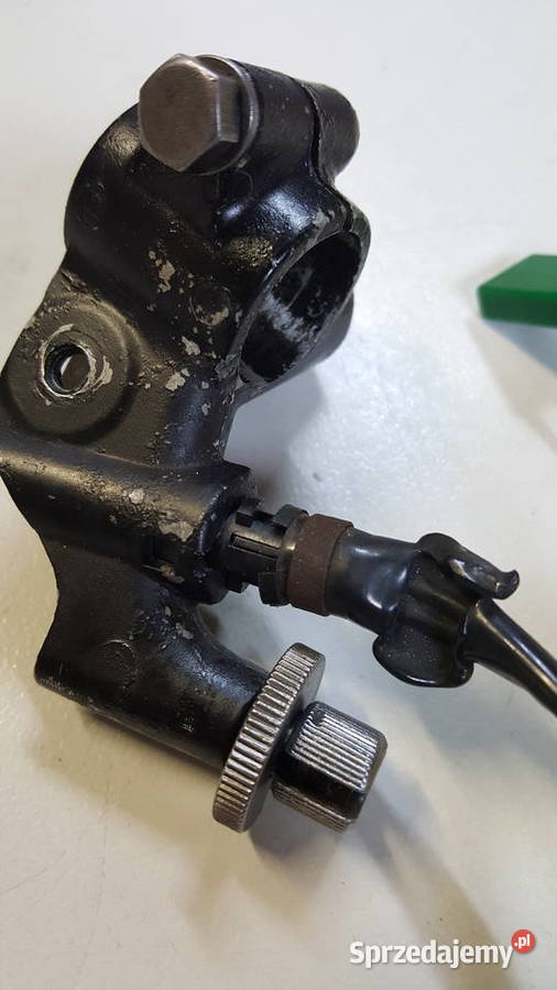 Mocowanie dźwigni sprzęgła XV 700750 8083r małopolskie Jawiszowice