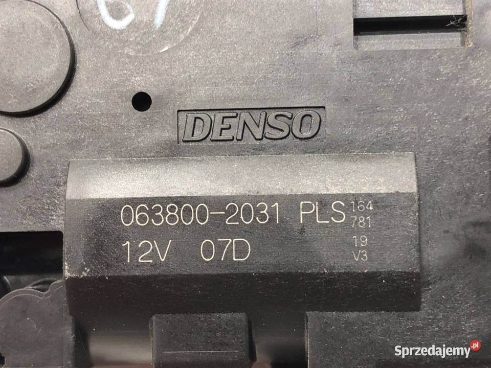 SILNIK NAGRZEWNICY TOYOTA 0638002031 COROLLA E21 osobowe