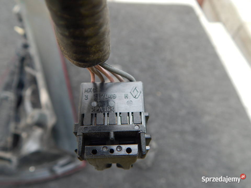 KOSTKA WTYCZKA LAMPY PRAWEJ TYŁ RENAULT ESPACE mazowieckie Warszawa