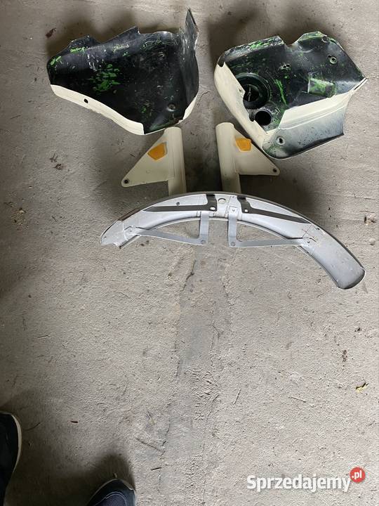 Części MZ ts 125 boczki błotnikchorągiewki Masłów Pierwszy
