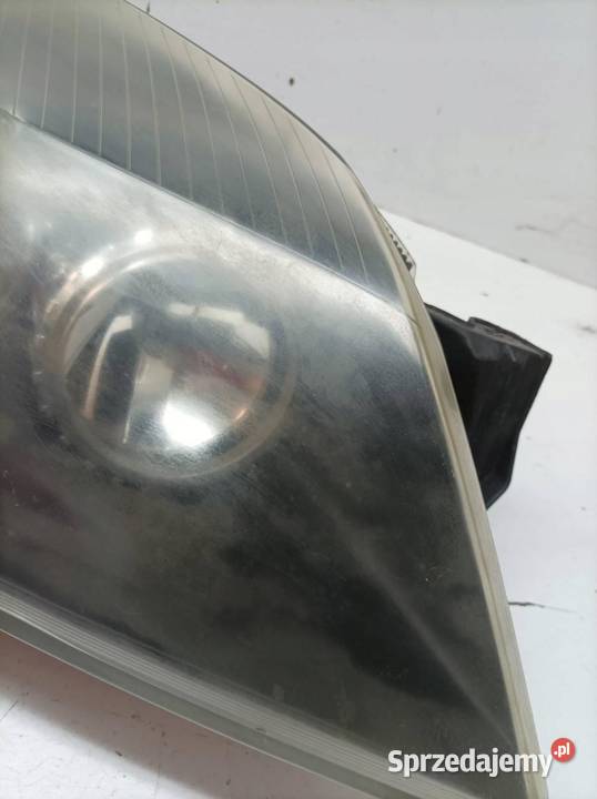 LAMPA PRZÓD PRAWA EU Opel Astra III 20042014 H Rok produkcji 2005 Lampy przednie sprzedam