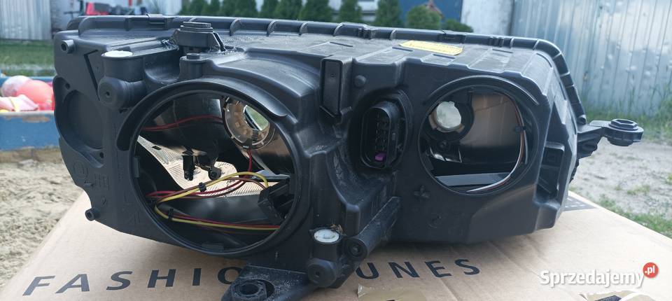 Skoda octavia III lampa przód lewy H7 osobowe