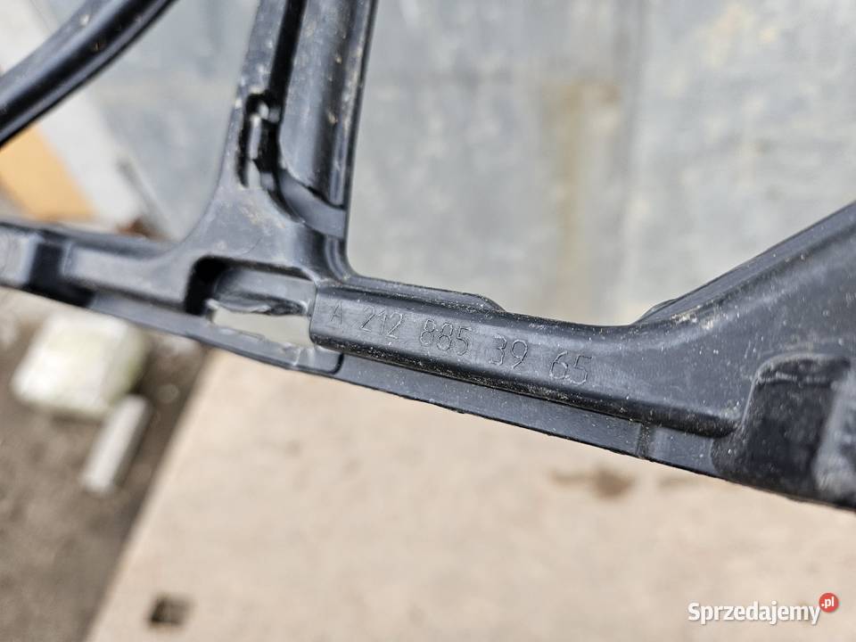 MERCEDES W212 LIFT ŚLIZG WSPORNIK ZDERZAKA PRZÓD Międzychód