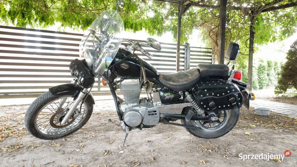 Suzuki Savage 650 Suzuki Piaski