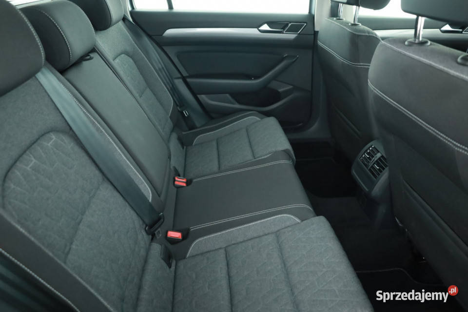 VW Passat 15 TSI podgrzewane fotele Piaseczno