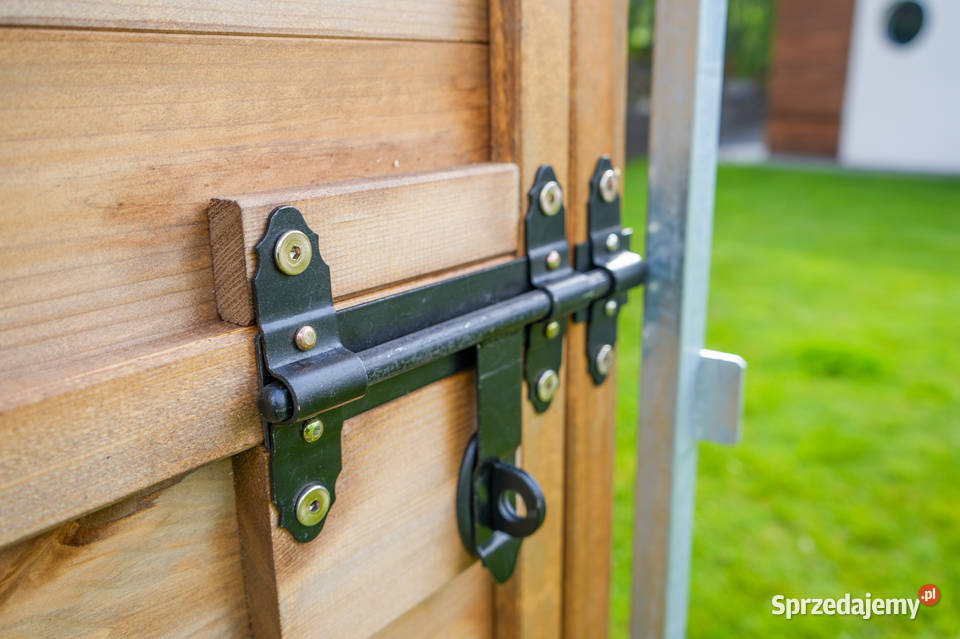 Kurnik z metalową zagrodą Trzemeśnia