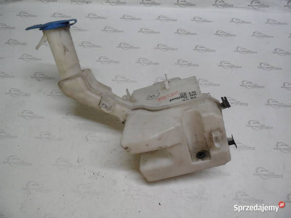 PASSAT B7 16 TDI 13r zbiorniczek spryskiwaczy