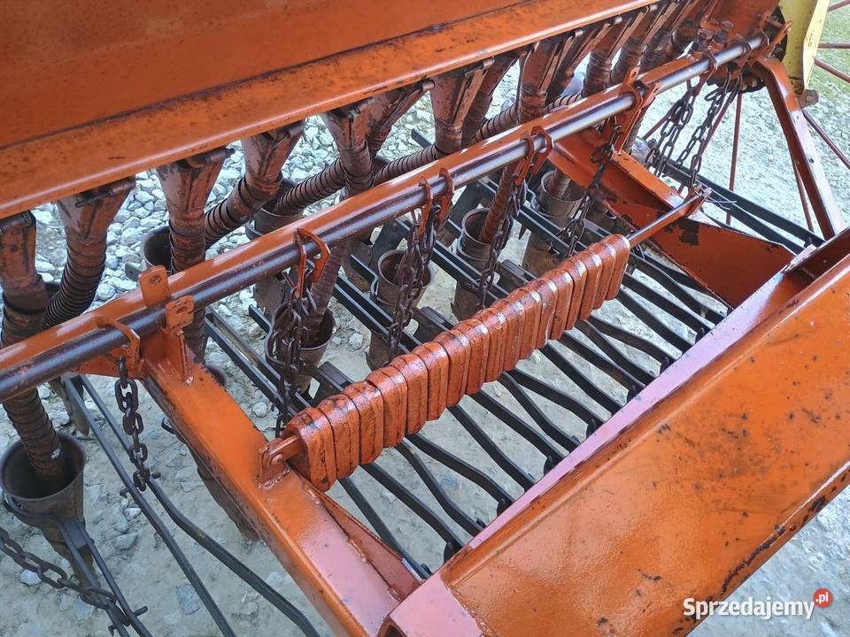 Siewnik zbożowy Meprozet Fabryczny 17 w Izbica