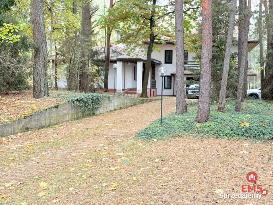 Do sprzedaży dom wolnostojący Jeroniki 260m2 dachówka